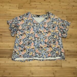 Jessica Simpson floral top
